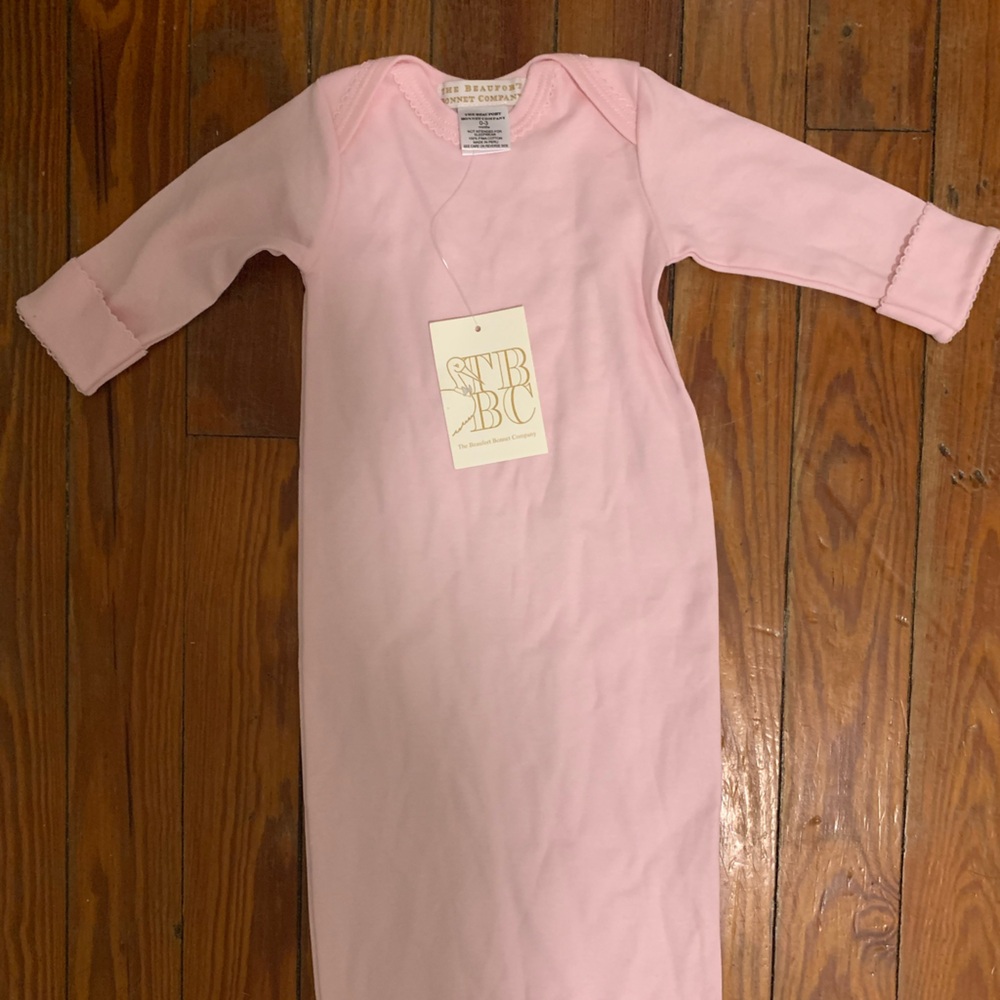 NWT Beaufort Bonnet Company Newborn Gown 0-3months pink
